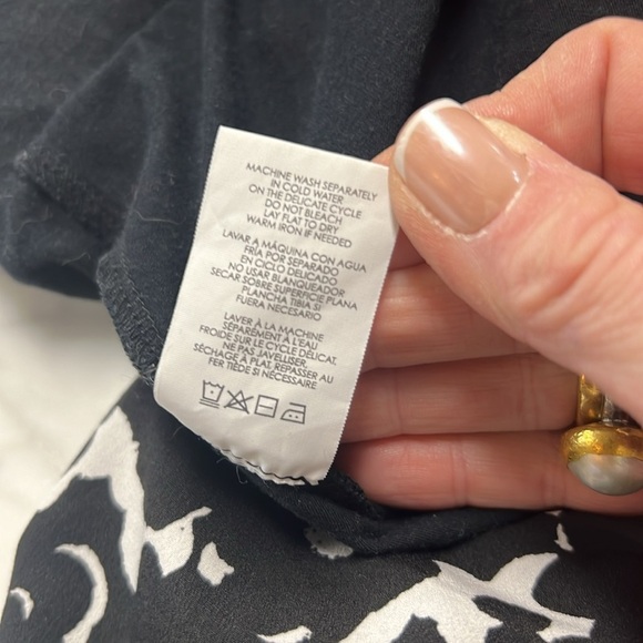 Cabi Faux Wrap Dixon Skirt Size Small in Black & White Ink Floral - Picture 10 of 10